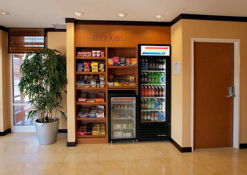 Hotel Fairfield & 3*