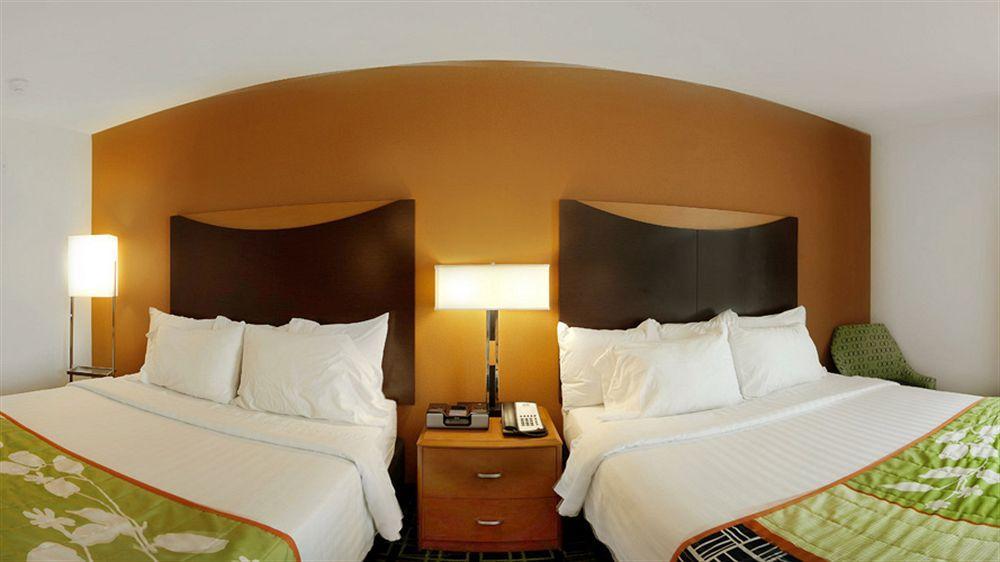 Fairfield & Hotel
